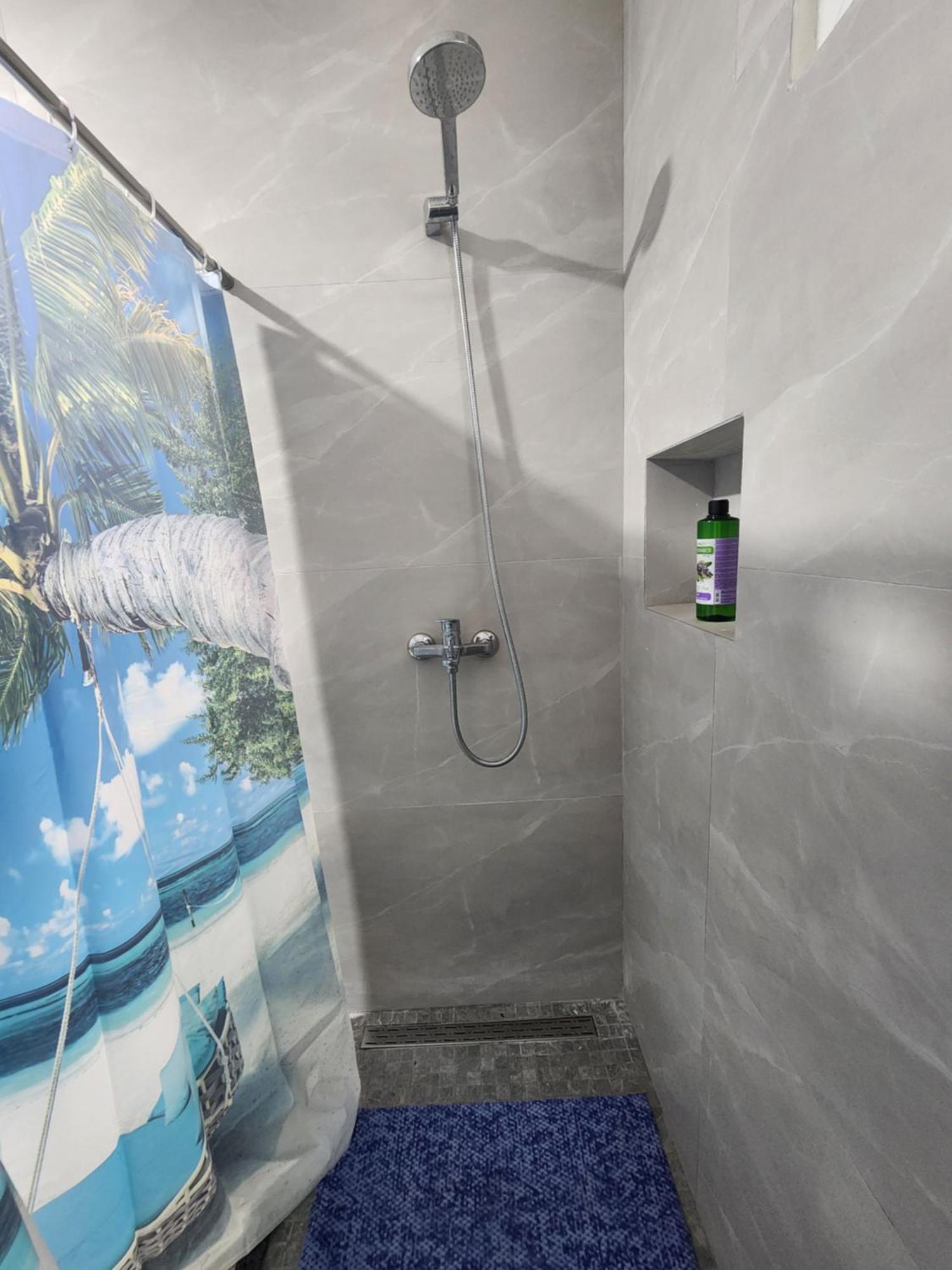 Eden Guesthouse ドゥラス エクステリア 写真